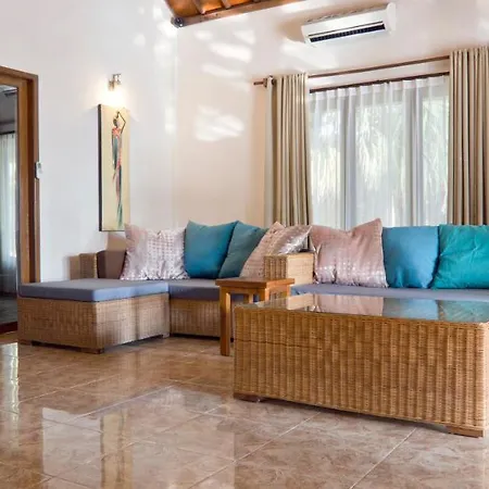 Buntung Beach Villa Gili Air Exterior photo